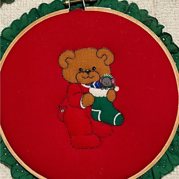 Set of two vintage embroidery hoops - vintage embroidery hoop -Christmas vintage - Picture 4 of 4